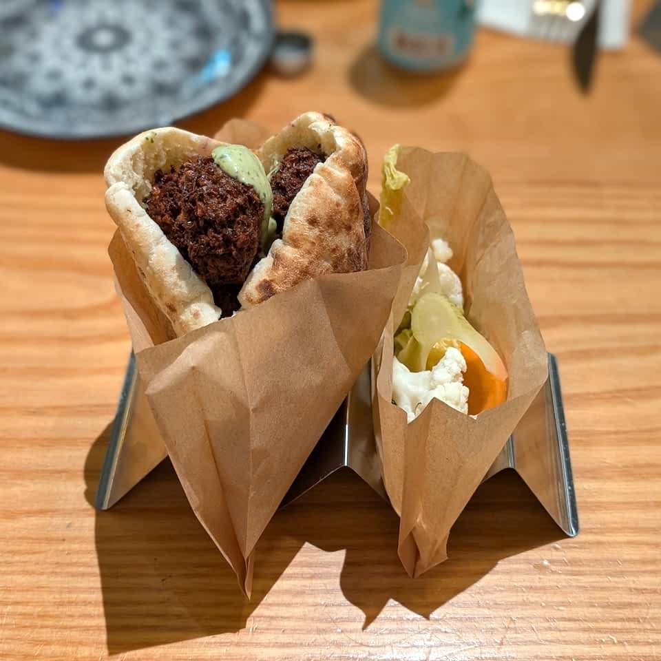 falafel pita